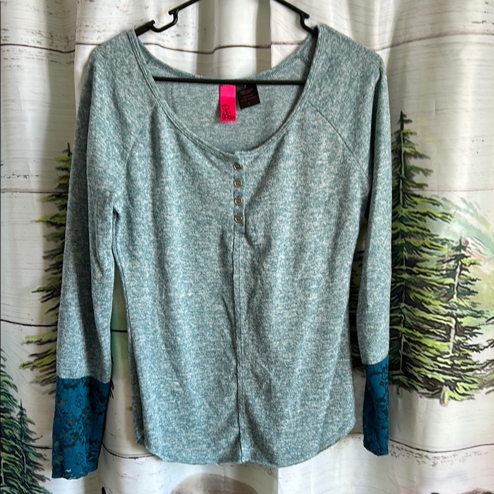 Just Ginger Long Sleeve Blue And gray Scoop Neck Shirt